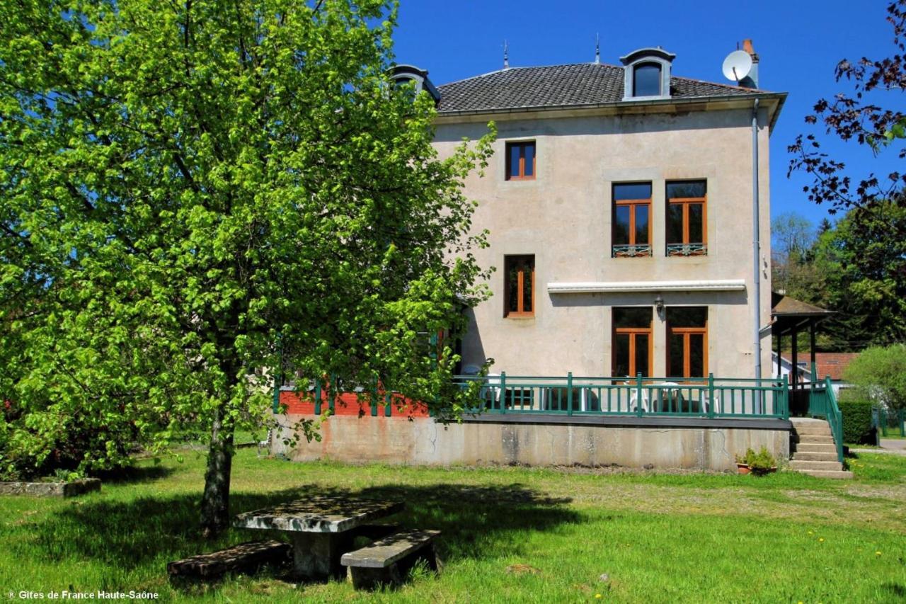 Au Fil Du Temps Bed & Breakfast Fougerolles-Saint-Valbert Exterior photo