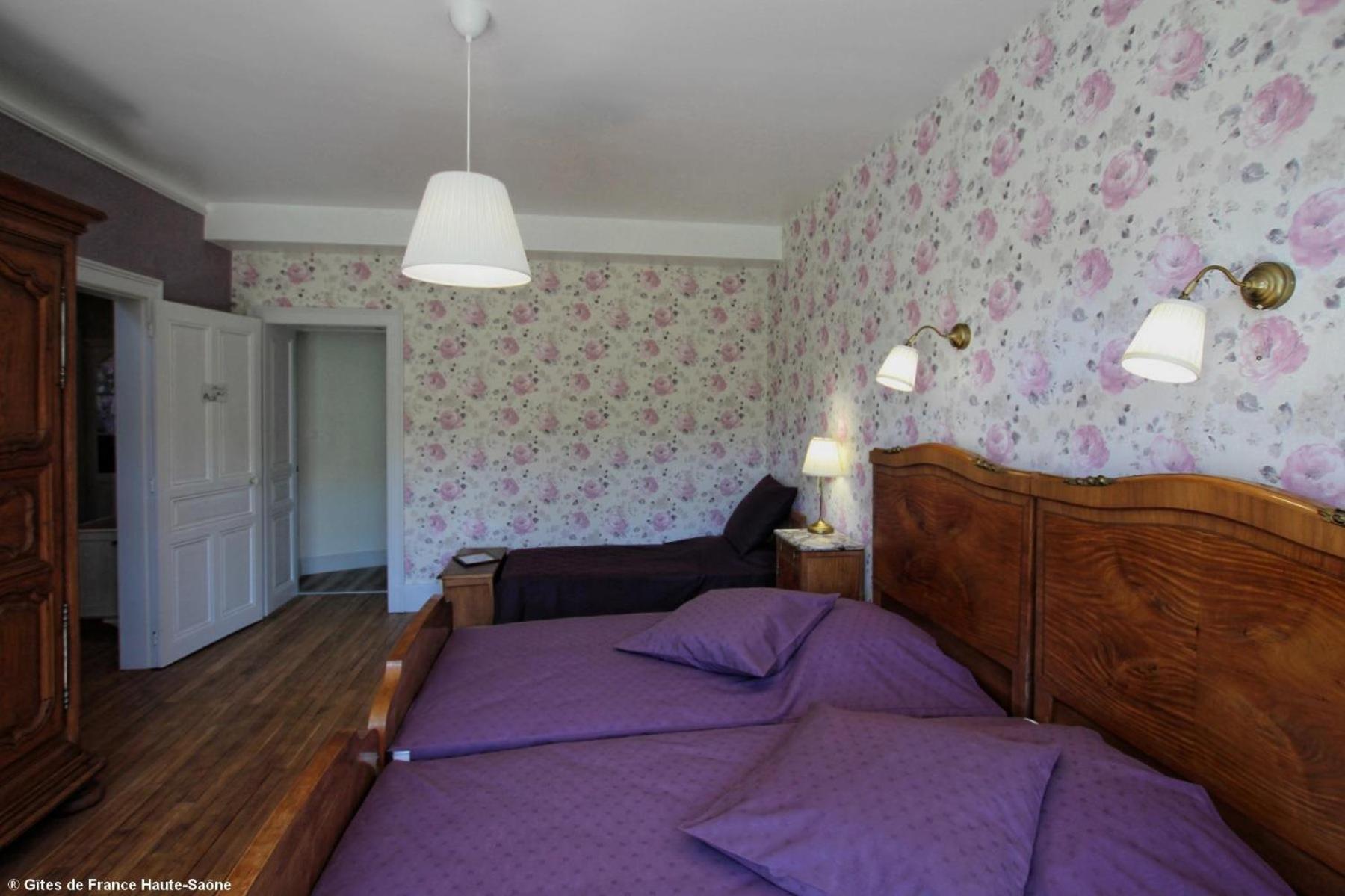 Au Fil Du Temps Bed & Breakfast Fougerolles-Saint-Valbert Exterior photo