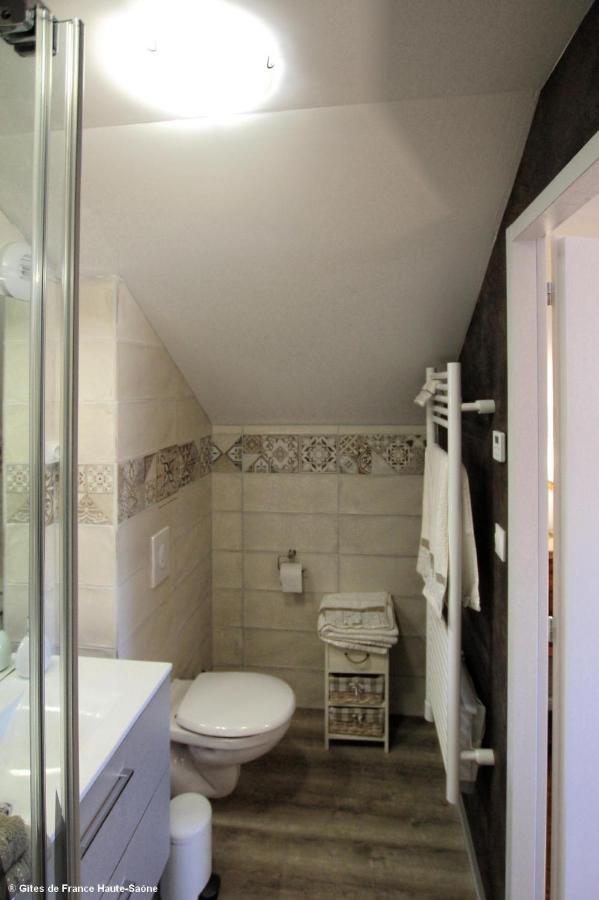 Au Fil Du Temps Bed & Breakfast Fougerolles-Saint-Valbert Exterior photo
